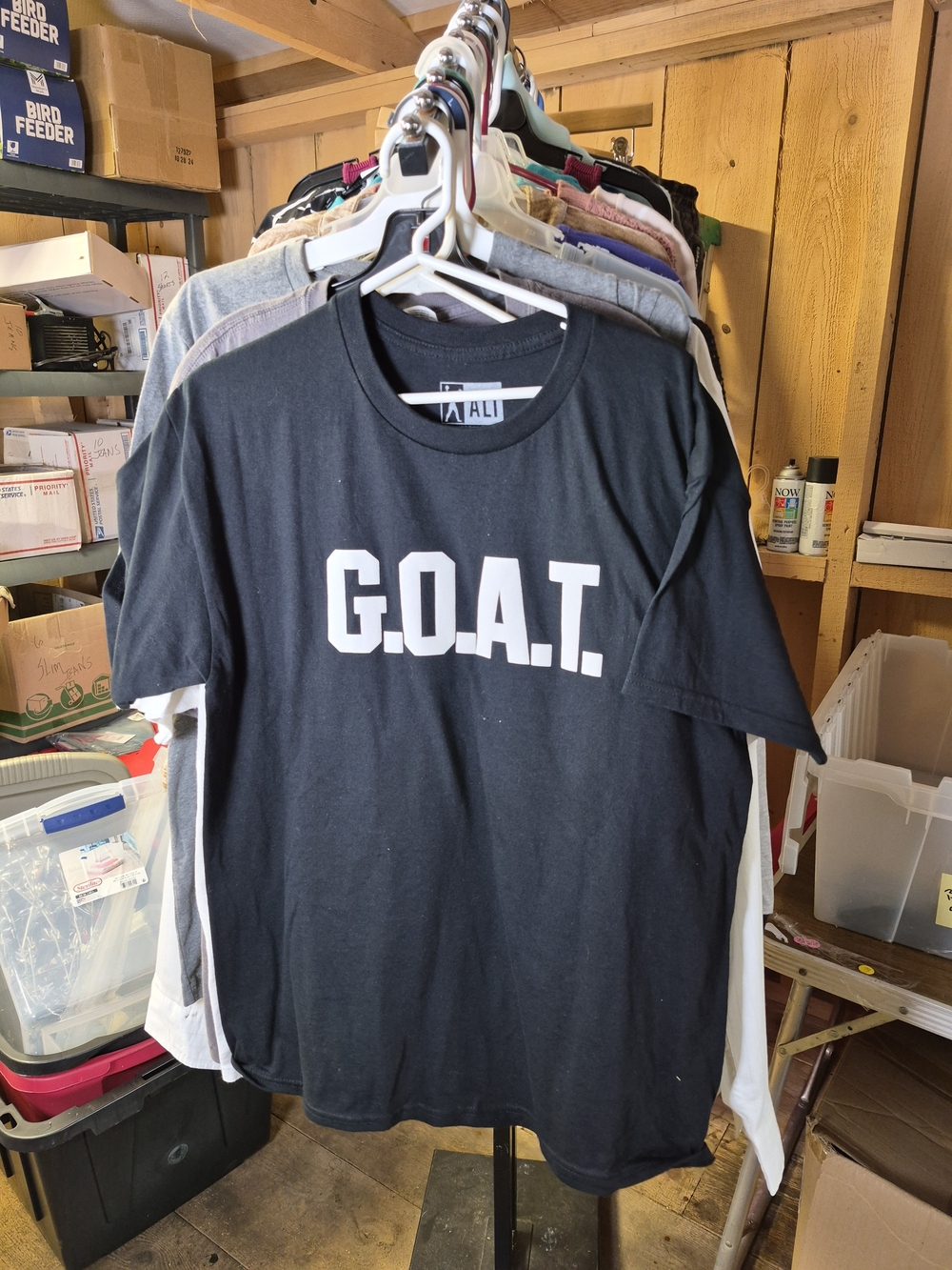 ALI Men's Black G.O.A.T. Graphic Short Sleeve Tee Bin 56